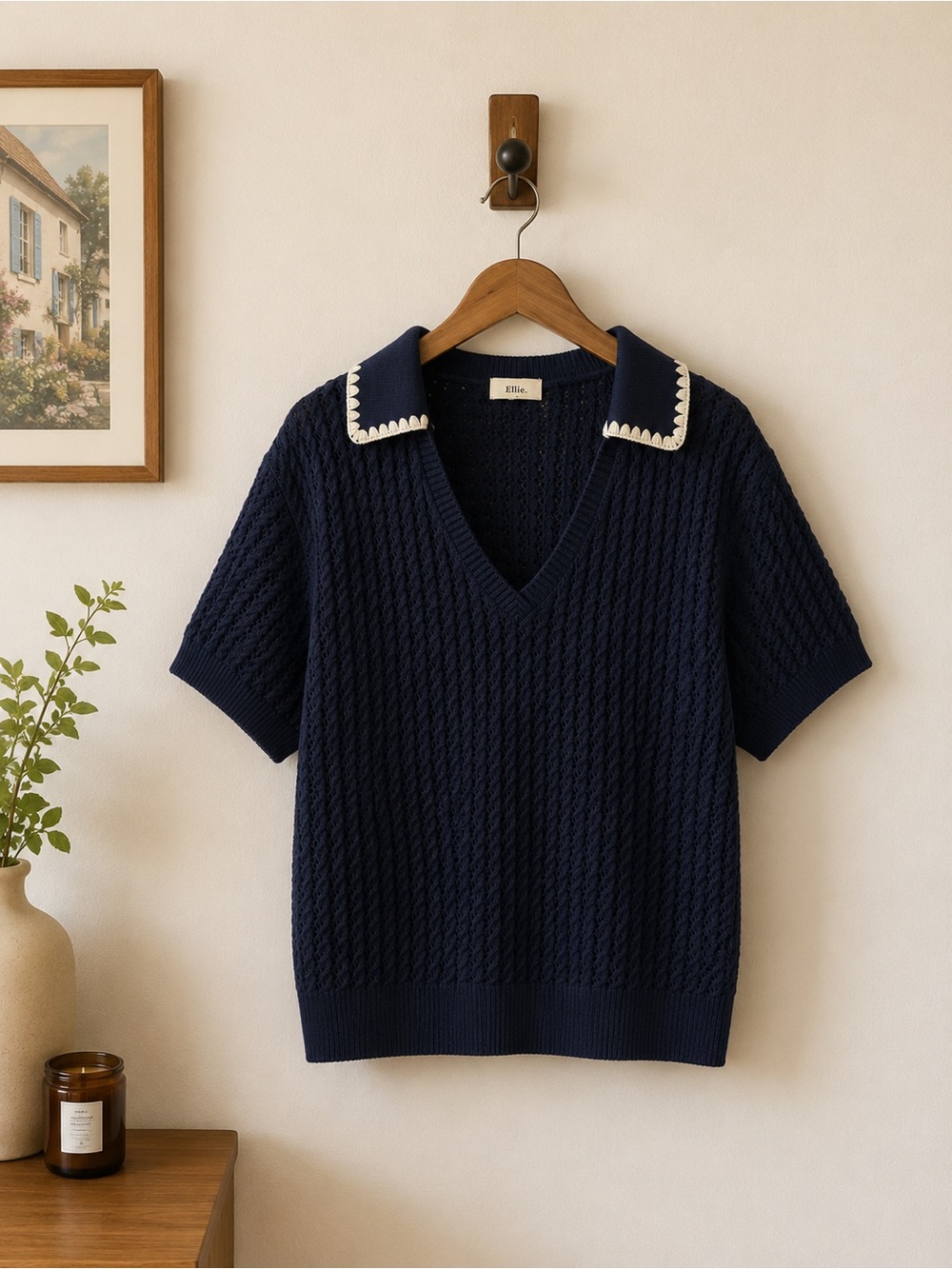 Elie Tahari Navy V-Neck Short Sleeve Sweater with White Scalloped Collar